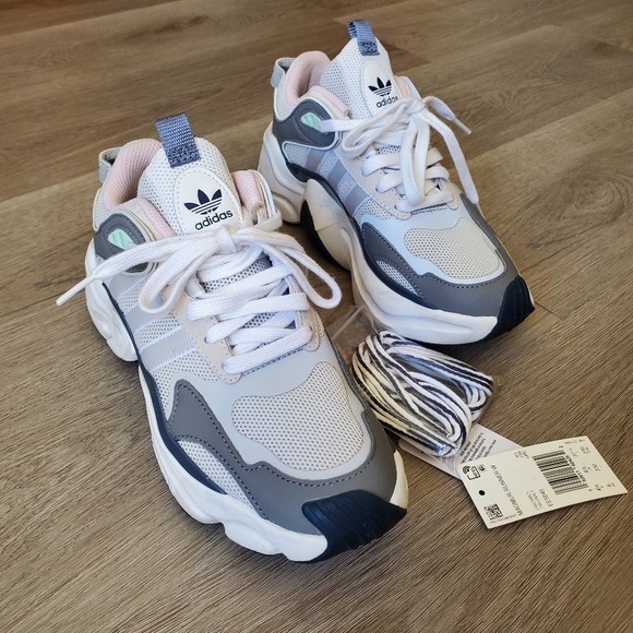 Adidas Magmur Runner AdiPRENE + Women's Size 6/37.5 - Picture 8 of 10